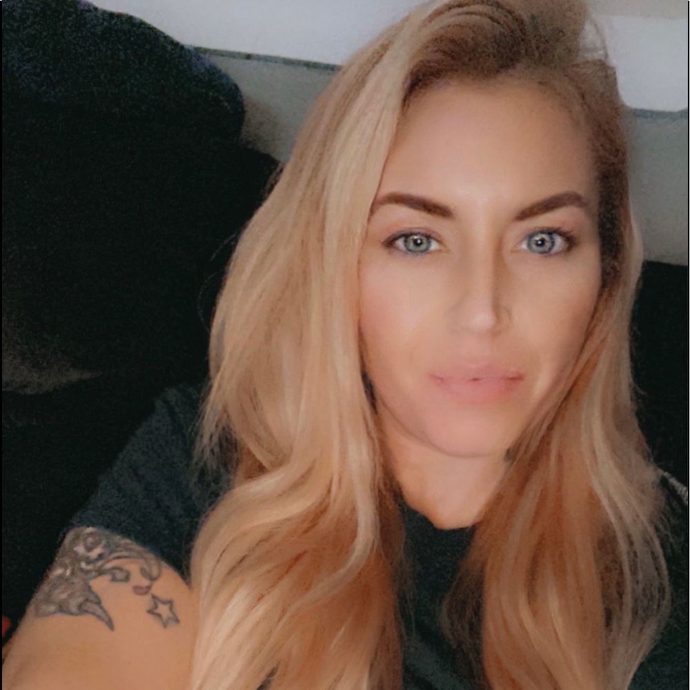Meet your Posher, Kelly